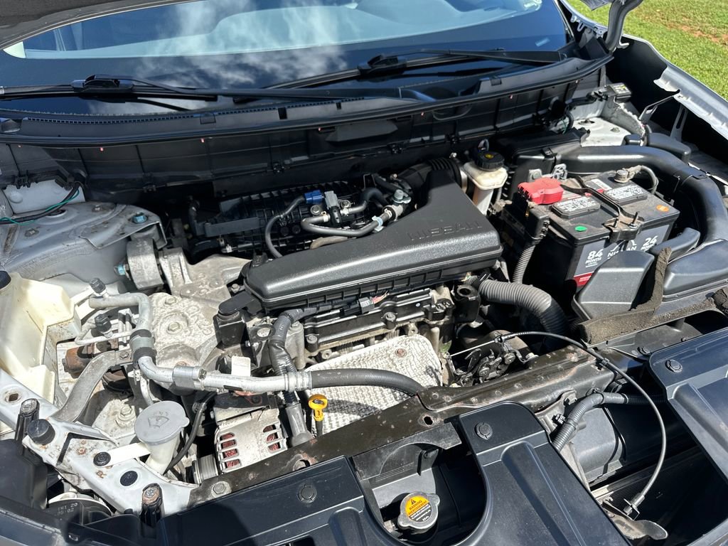 Used 2015 Nissan Rogue SV image 21