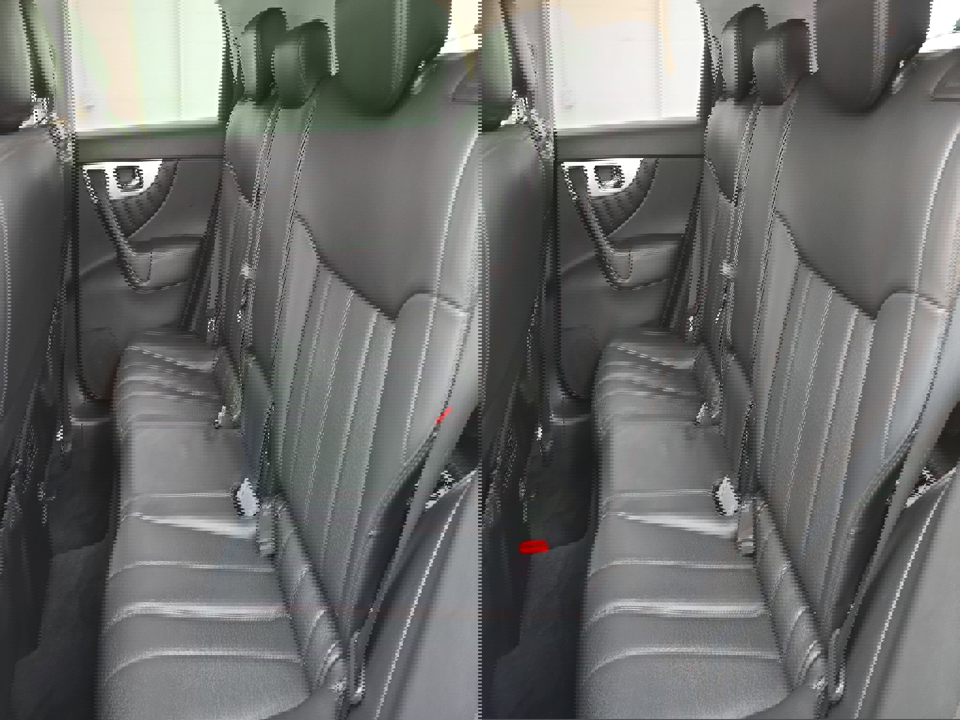 Used 2014 INFINITI QX70 AWD w/ Premium Package image 14