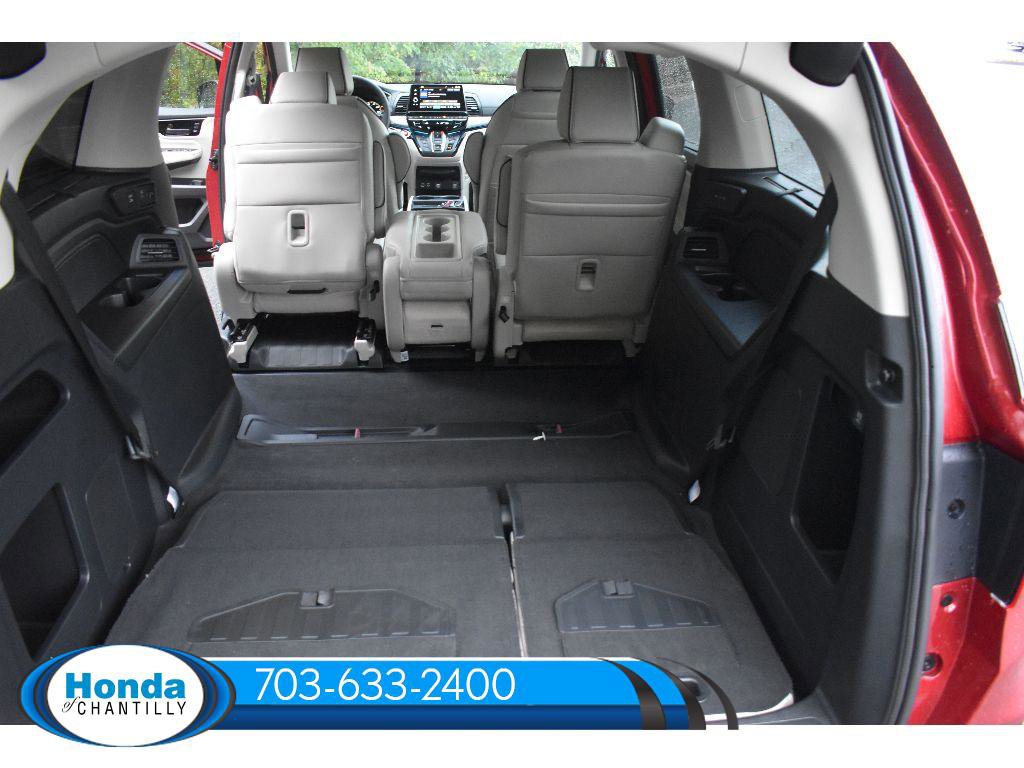 New 2026 Honda Odyssey Touring image 18