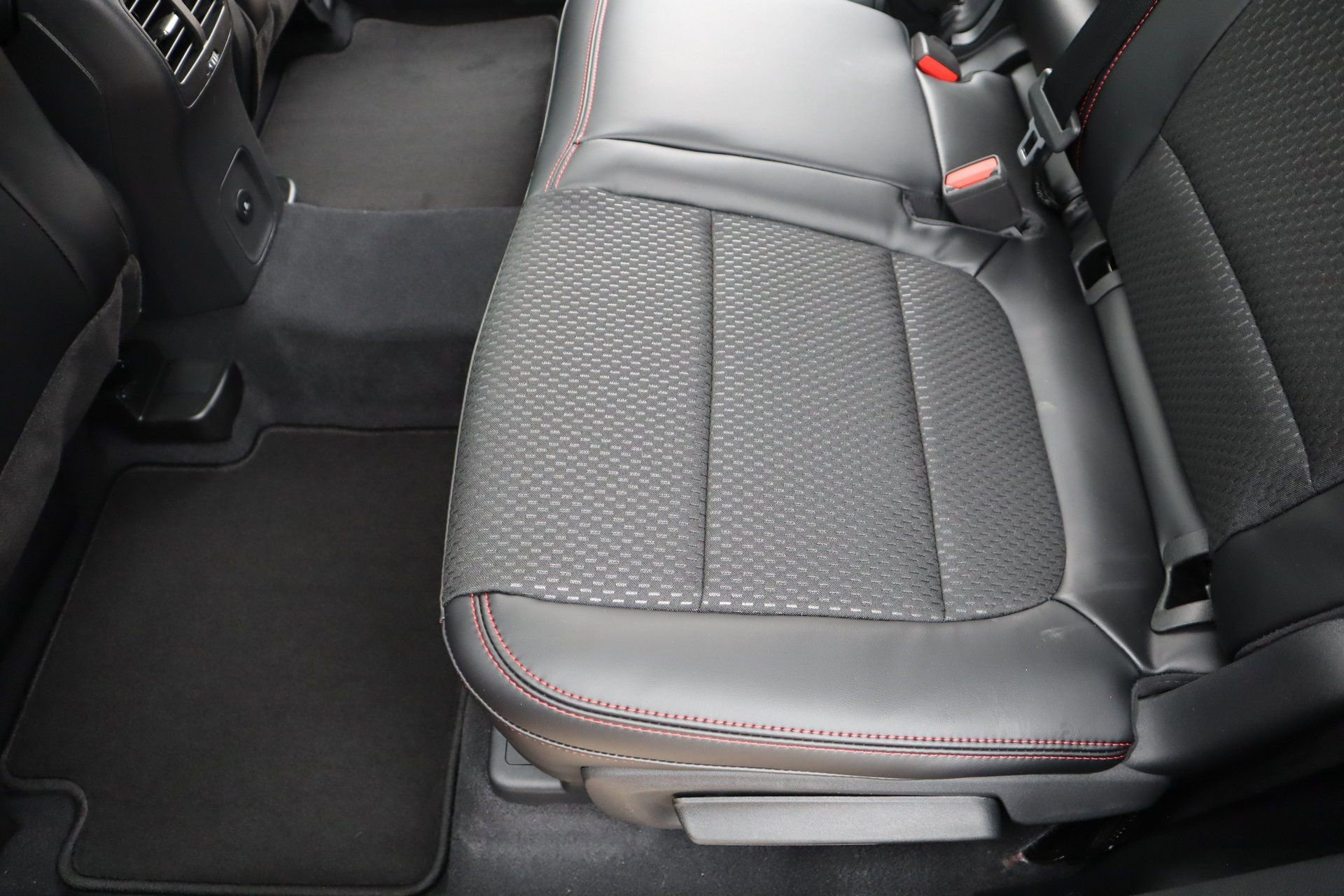 New 2026 Ford Escape ST-Line image 12