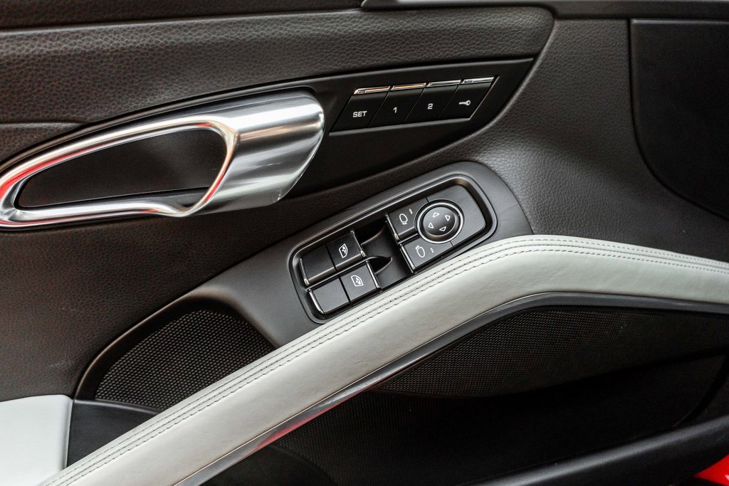 Used 2018 Porsche 718 Cayman image 14