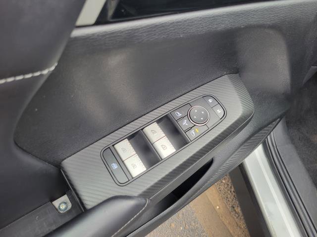 Used 2024 Mitsubishi Outlander SE image 7