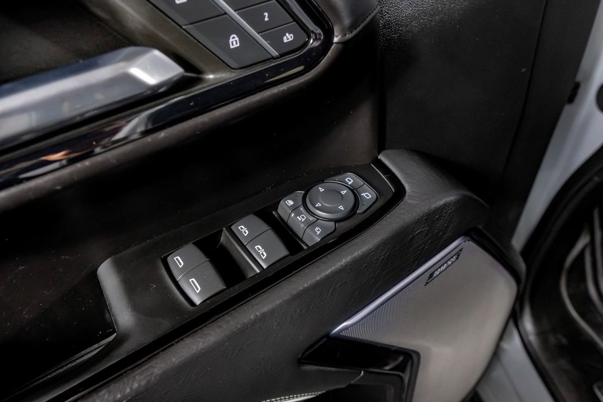 Used 2024 GMC Sierra 2500 AT4X image 34