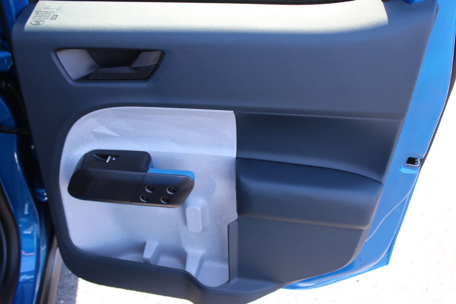 New 2025 Ford Maverick XLT image 13