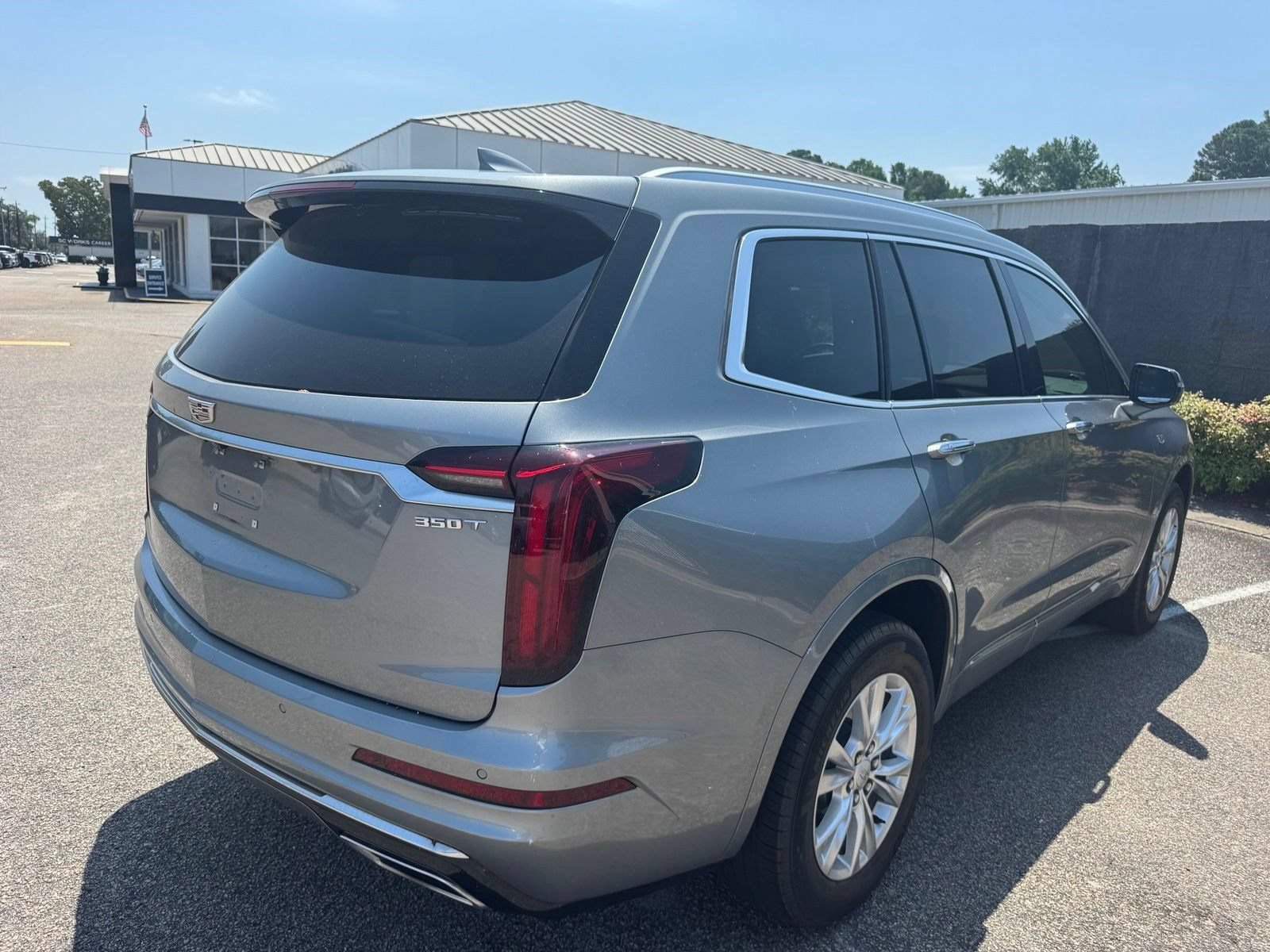 Certified 2024 Cadillac XT6 Luxury FWD image 12
