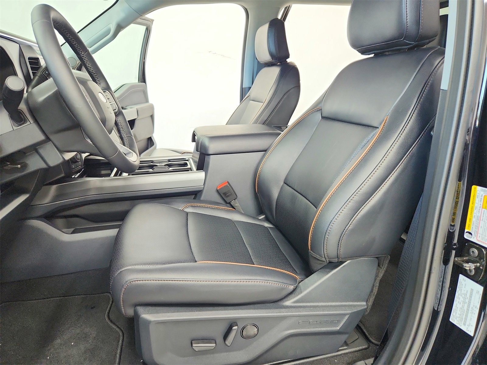 New 2026 Ford F250 Lariat w/ Black Appearance Package image 19