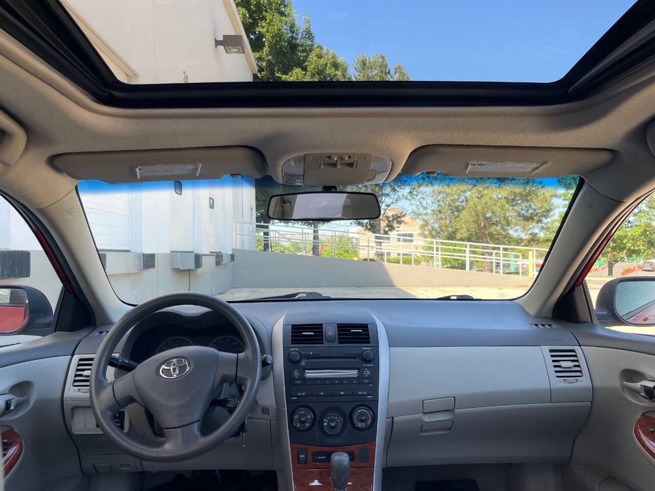 Used 2009 Toyota Corolla XLE FWD image 6