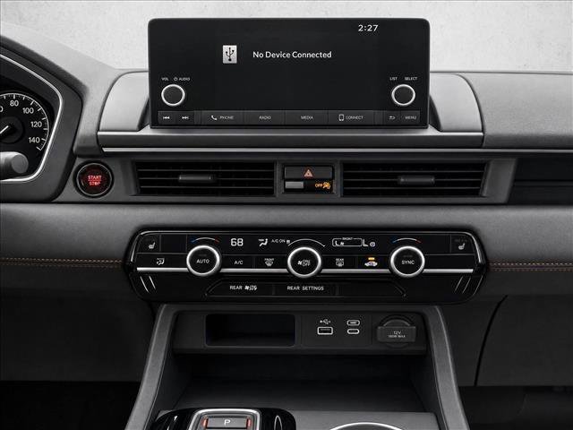 Used 2025 Honda Pilot Sport image 18