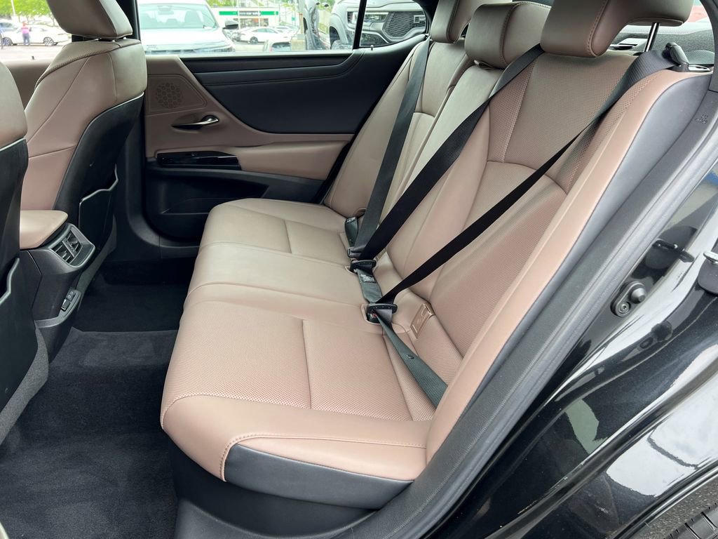 Used 2022 Lexus ES 300h w/ Premium Package FWD image 19