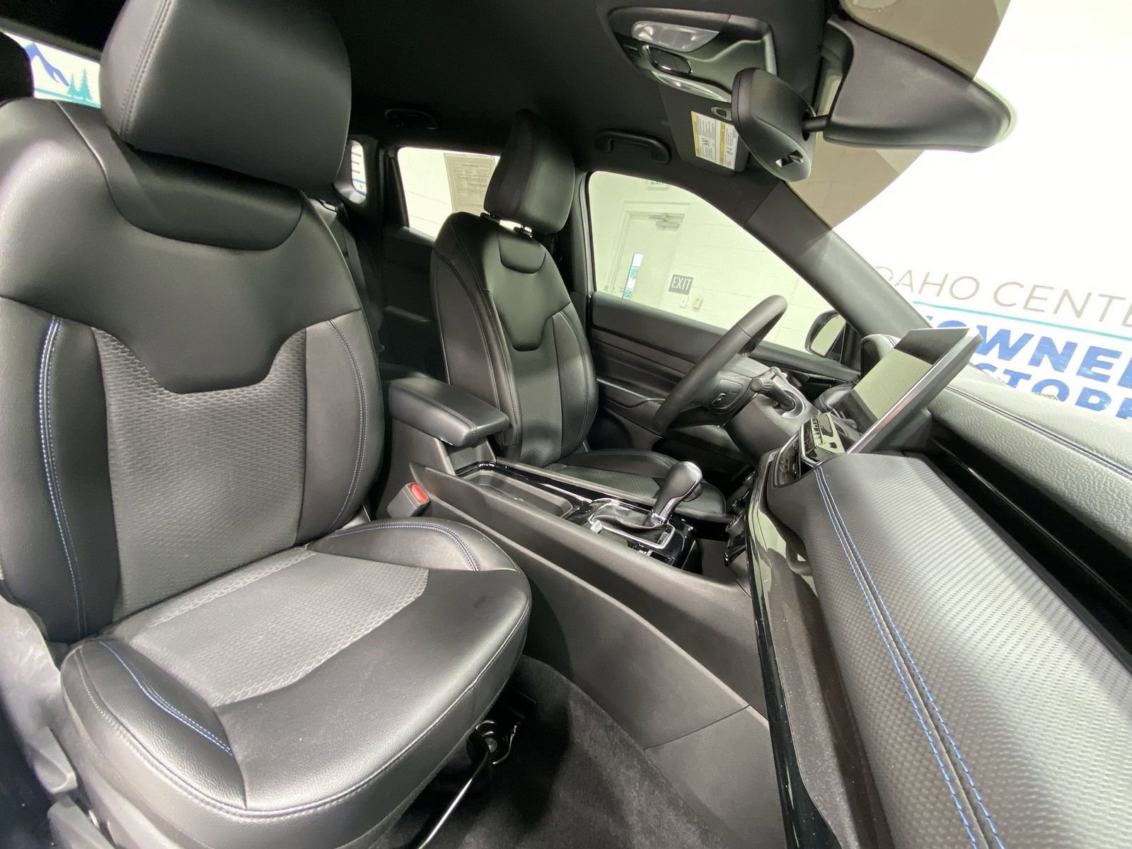 Used 2025 Jeep Compass Latitude w/ Altitude Special Edition image 23