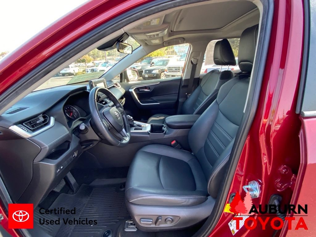 Certified 2022 Toyota RAV4 XLE Premium FWD image 31