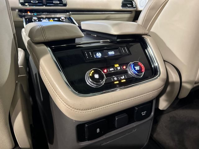 Used 2021 Lincoln Navigator Reserve w/ Luxury Package AWD/4WD image 24