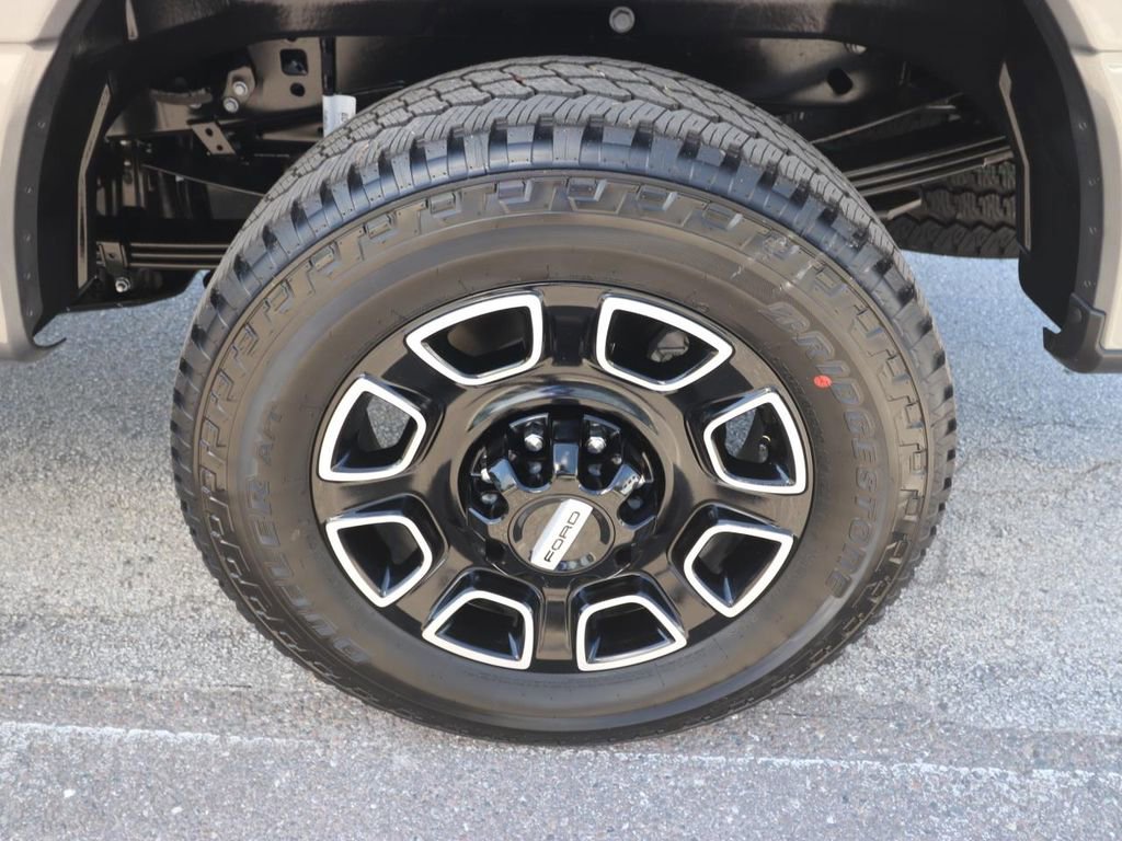New 2026 Ford F350 Platinum image 16