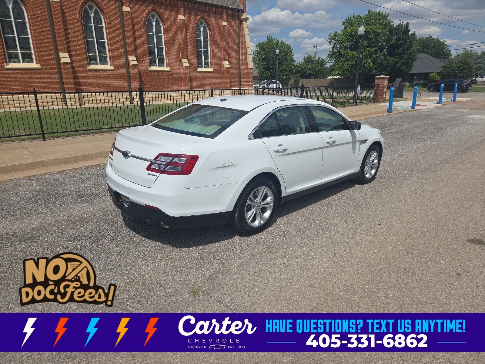 Used 2019 Ford Taurus SE FWD image 9
