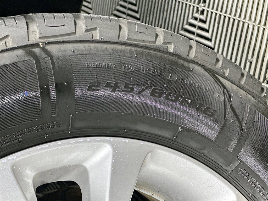 Used 2020 Kia Telluride LX image 31