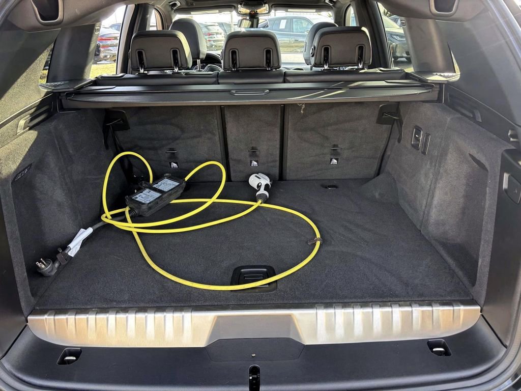 Used 2020 BMW X3 xDrive30e w/ Executive Package image 9