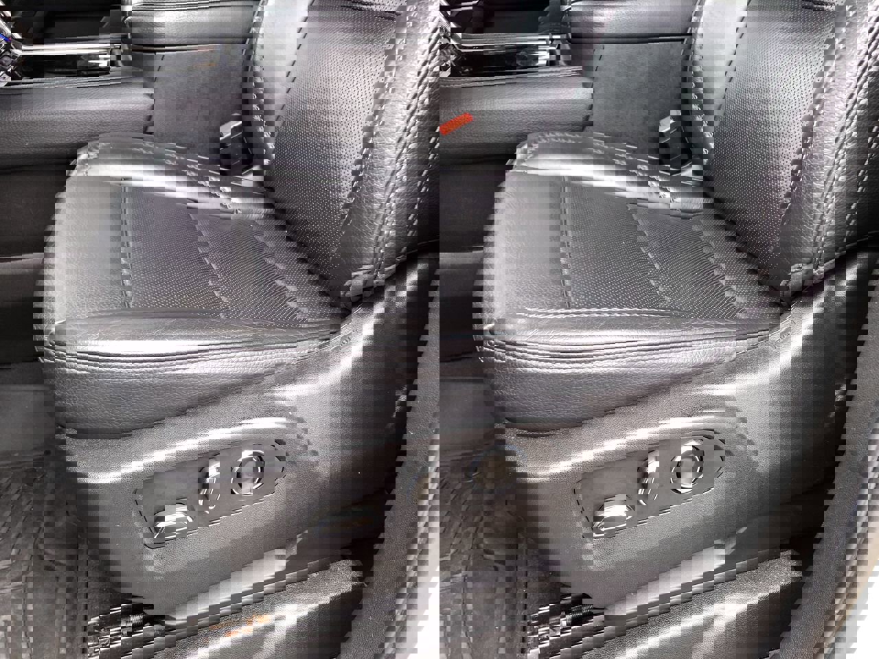 Used 2021 GMC Yukon Denali image 16