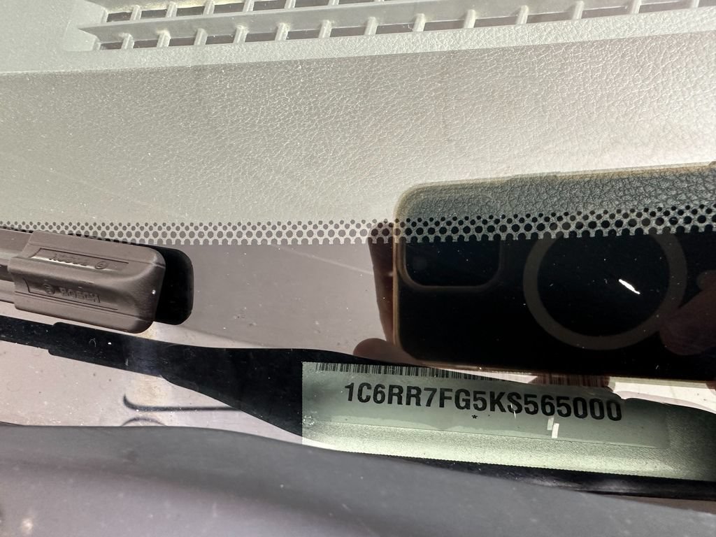 Used 2019 RAM 1500 ST w/ SXT Plus Group AWD/4WD image 32