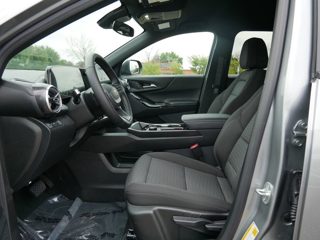 New 2026 Chevrolet Equinox LT image 11