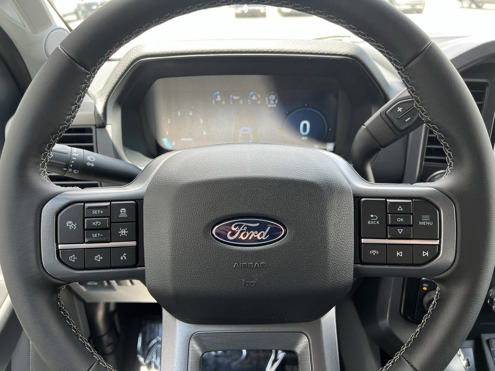 New 2025 Ford F150 XLT w/ Equipment Group 303A High image 27