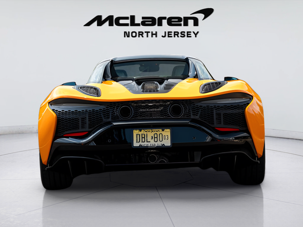 Used 2025 McLaren Artura Spider RWD image 23