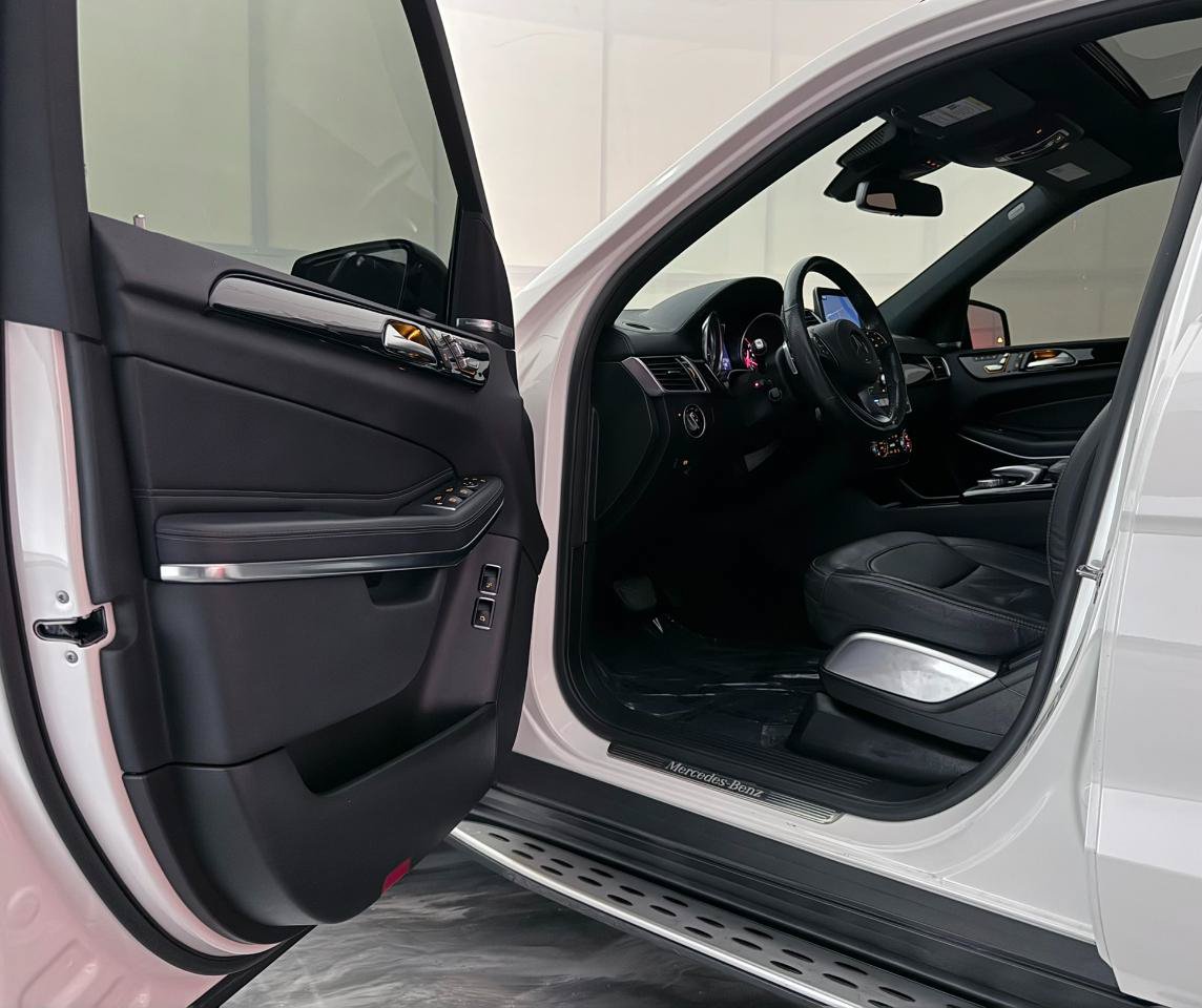 Used 2019 Mercedes-Benz GLS 550 4MATIC w/ Driver Assistance Package image 16