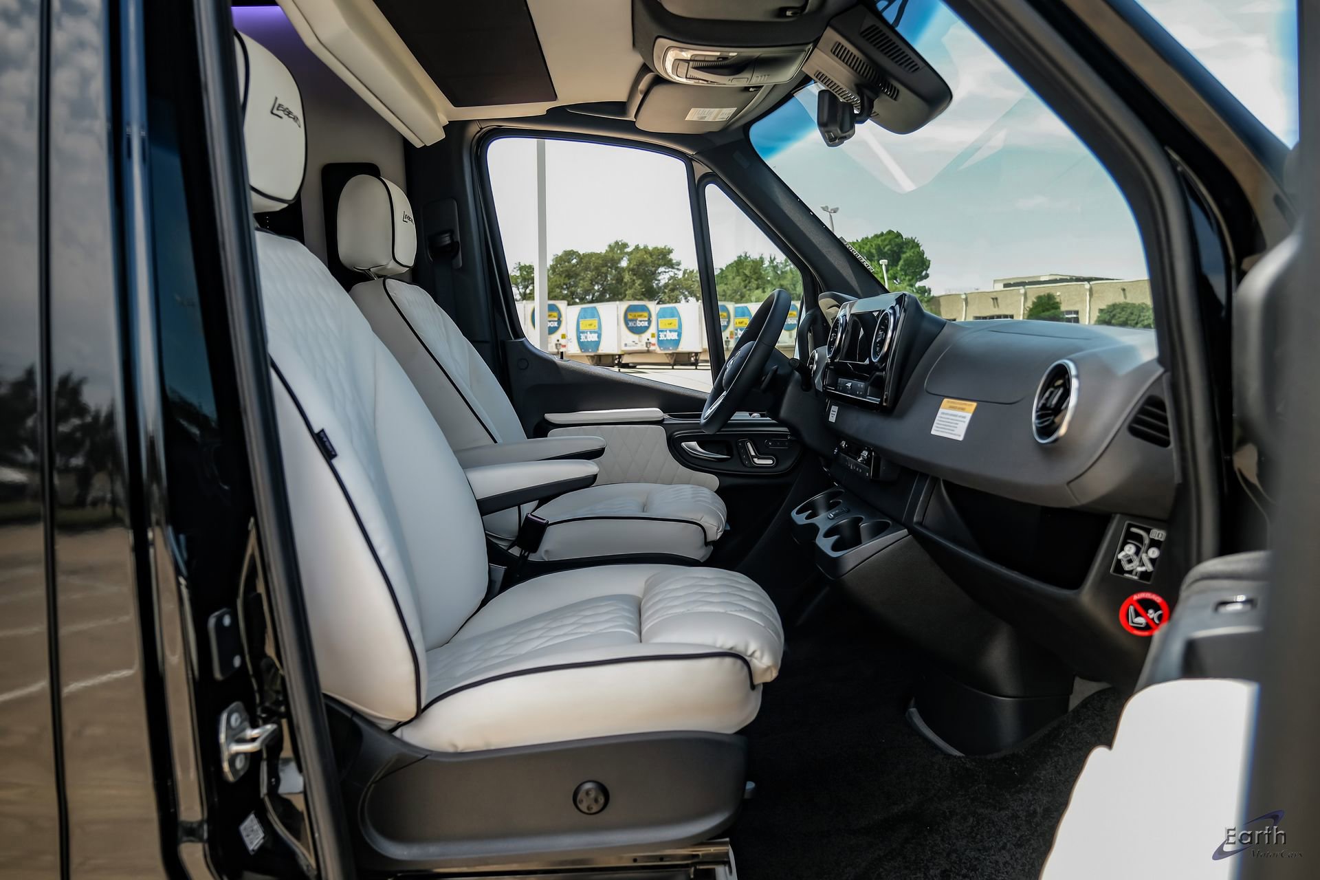 Used 2024 Mercedes-Benz Sprinter 3500 image 53
