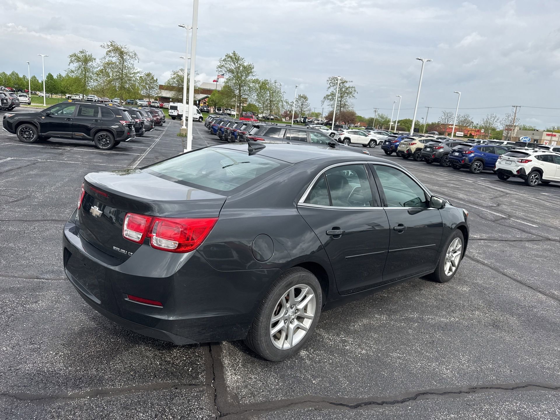 Used 2015 Chevrolet Malibu LT w/ Power Convenience Package FWD image 6