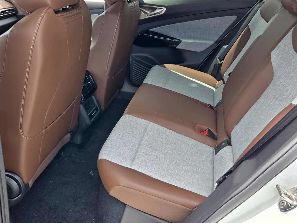 New 2026 Volkswagen ID.4 Pro RWD image 6