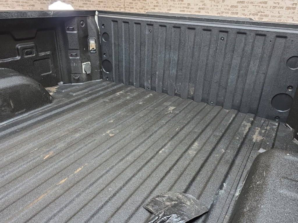 Used 2022 Chevrolet Silverado 1500 LTZ w/ LTZ Convenience Package II image 18