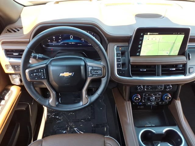 Used 2024 Chevrolet Suburban High Country AWD/4WD image 23