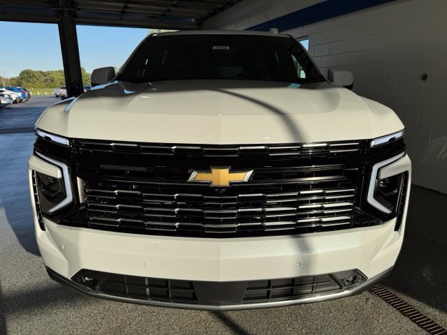 New 2027 Chevrolet Suburban High Country w/ Sun And Tow Package AWD/4WD image 3