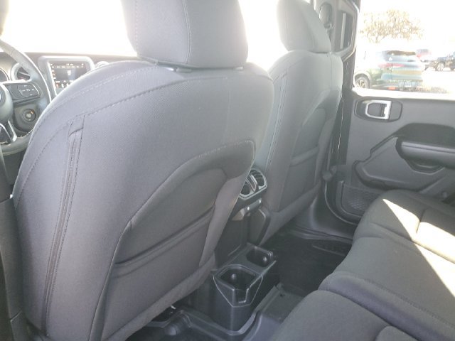 Used 2019 Jeep Wrangler Unlimited Sport S AWD/4WD image 12