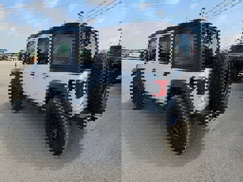 Used 2024 Jeep Wrangler Sport S AWD/4WD image 4