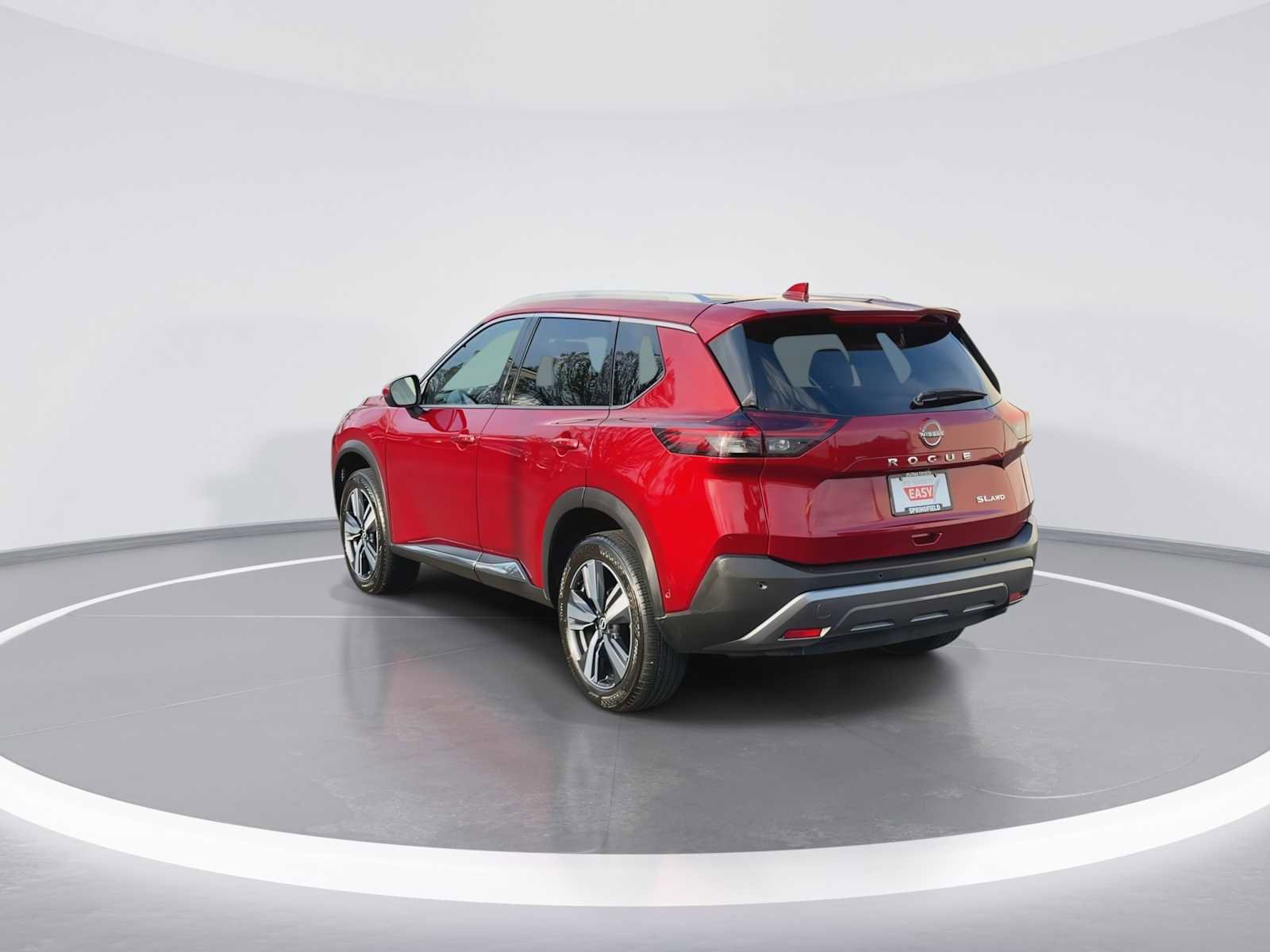 Used 2023 Nissan Rogue SL w/ SL Premium Package image 6