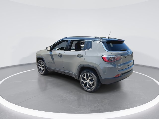 Used 2024 Jeep Compass Limited AWD/4WD image 6