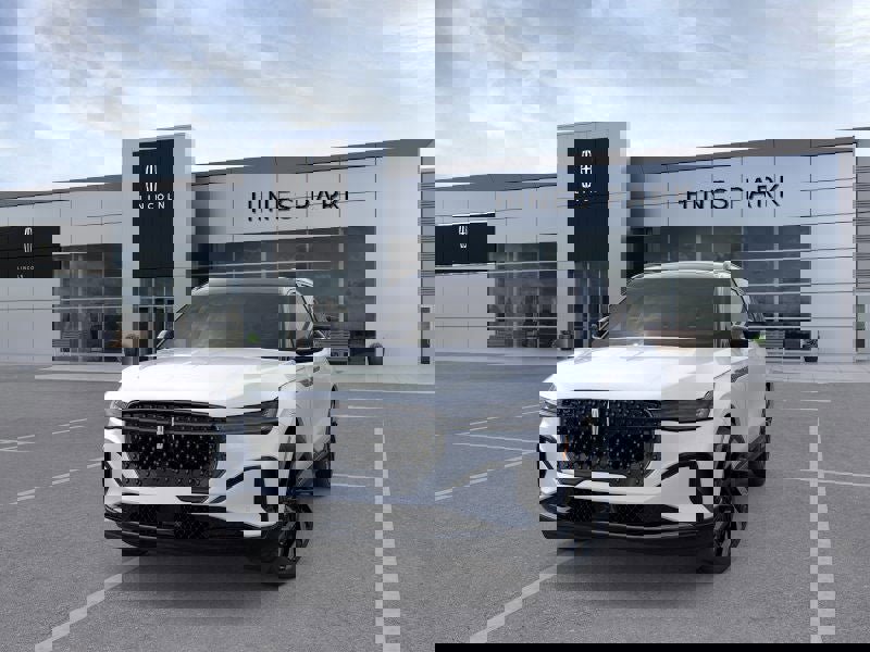 New 2026 Lincoln Nautilus Reserve w/ Jet Appearance Package image 2