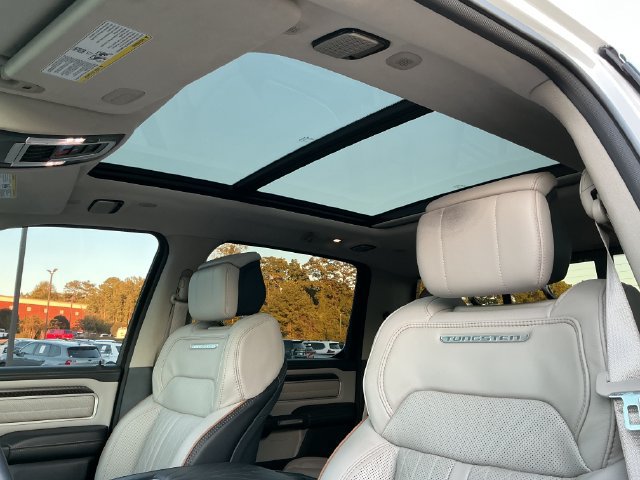 Used 2025 RAM 1500 Tungsten AWD/4WD image 23