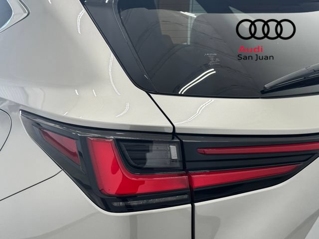 Used 2025 Lexus NX 350h AWD image 9