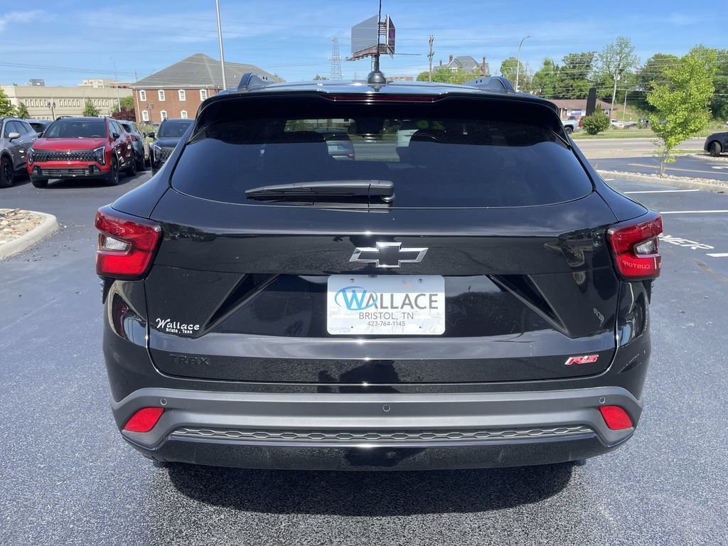 Used 2026 Chevrolet Trax RS w/ Driver Confidence Package FWD image 5