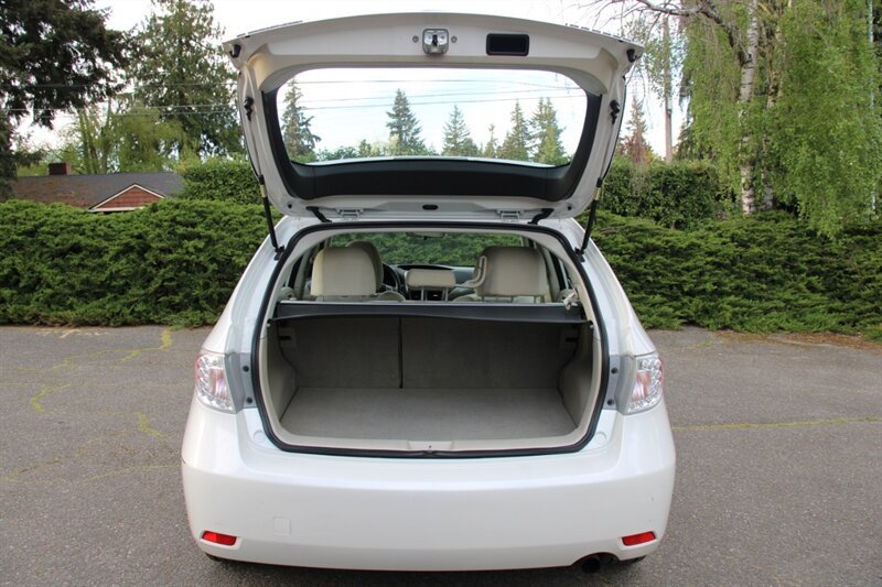 Used 2011 Subaru Impreza 2.5i AWD/4WD image 16
