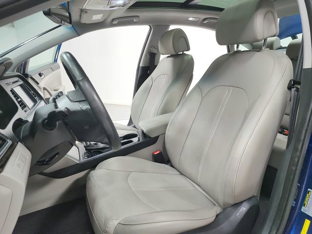 Used 2016 Hyundai Sonata Limited w/ Option Group 04 image 18