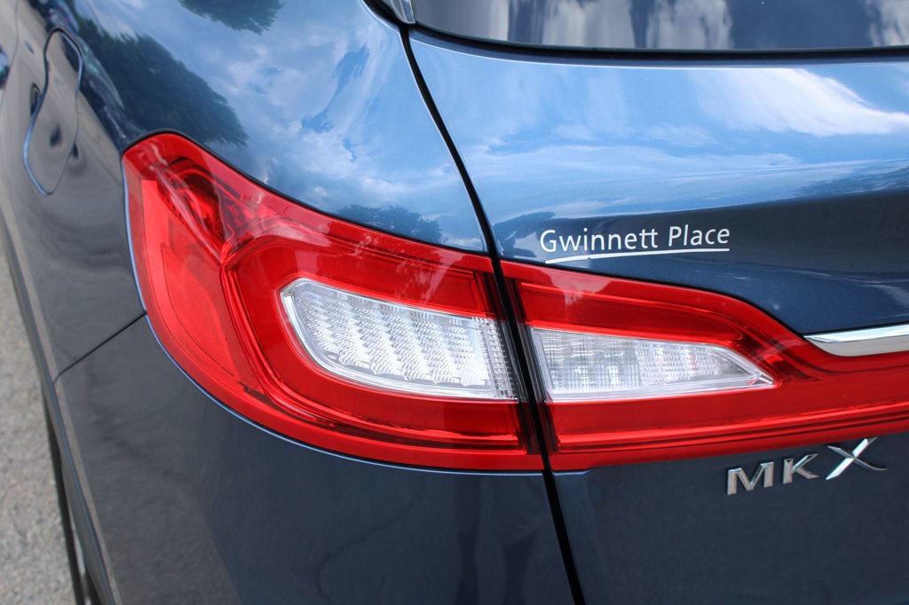Used 2018 Lincoln MKX Select w/ Select Plus Package FWD image 12