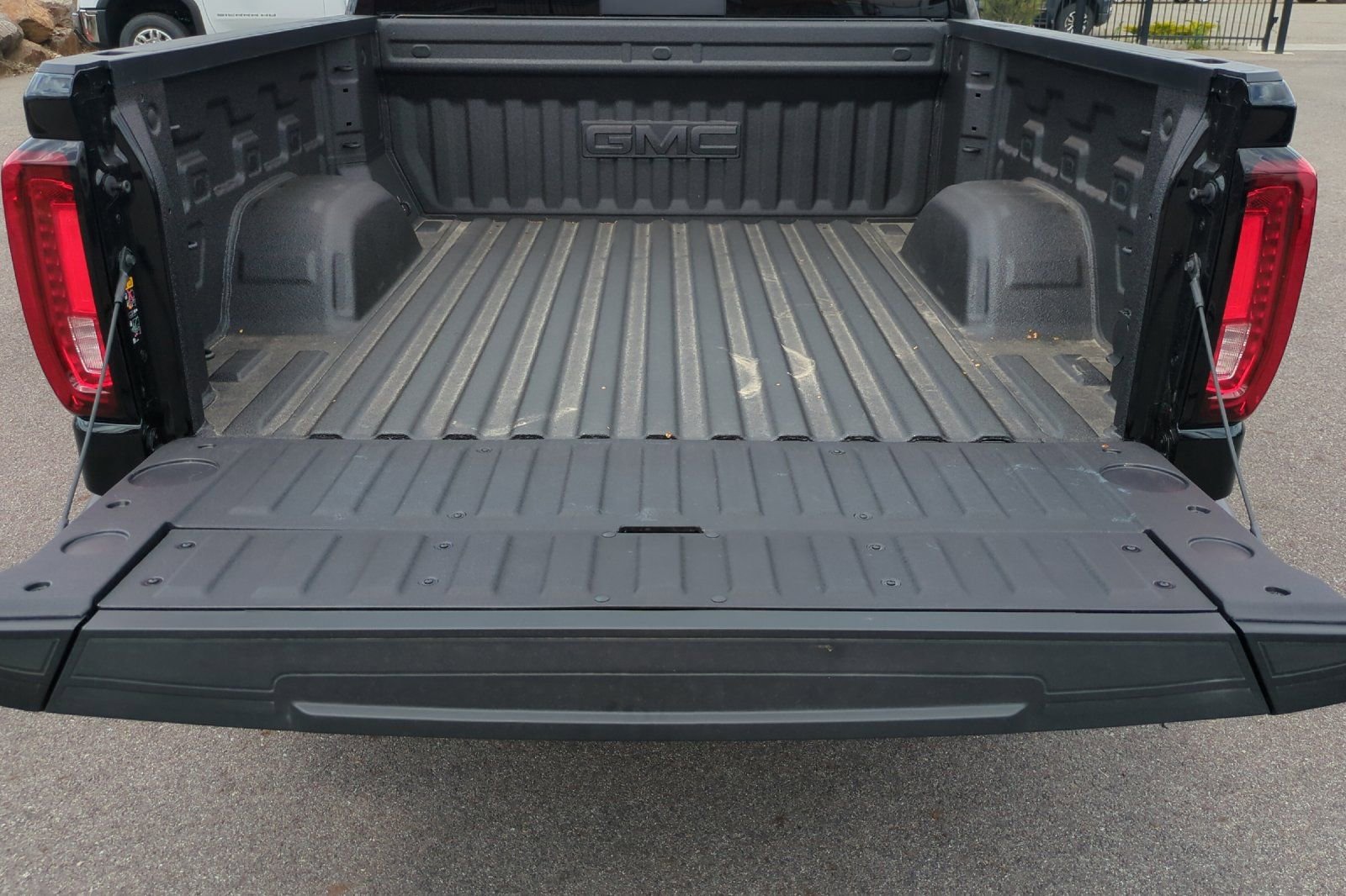 Used 2026 GMC Sierra 1500 Denali w/ Technology Package AWD/4WD image 16