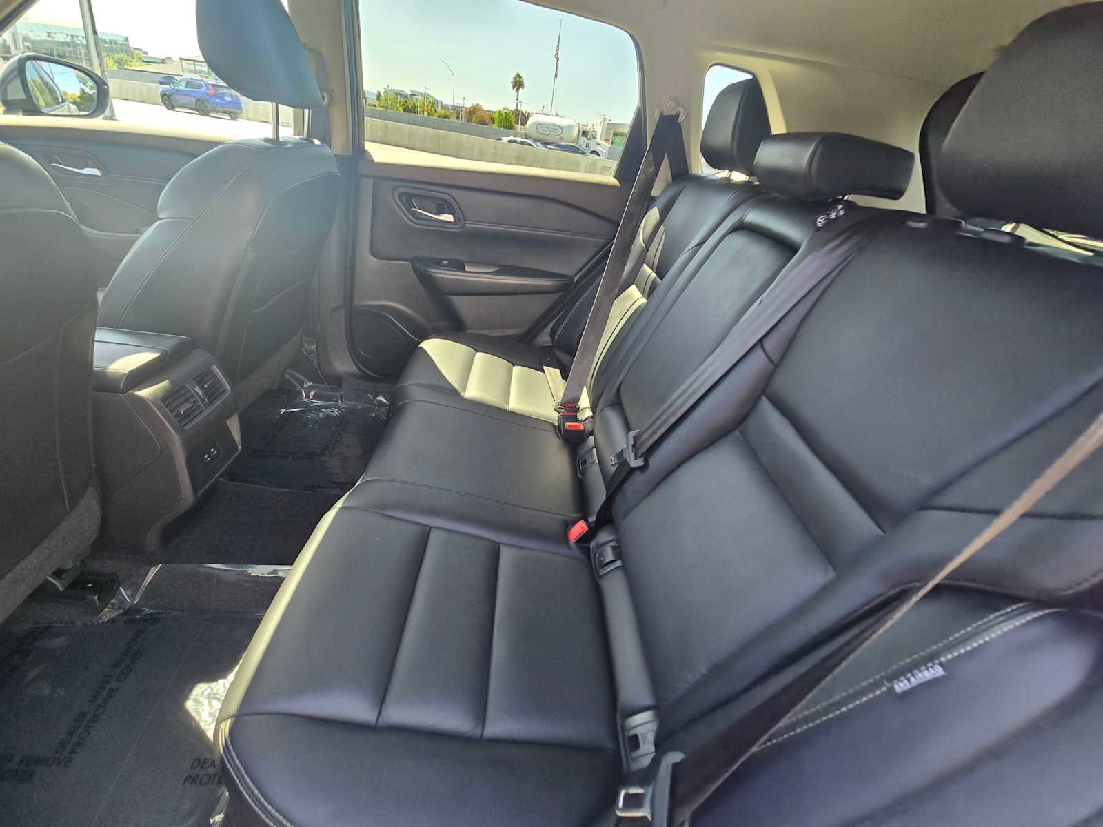 Used 2023 Nissan Rogue SL image 21