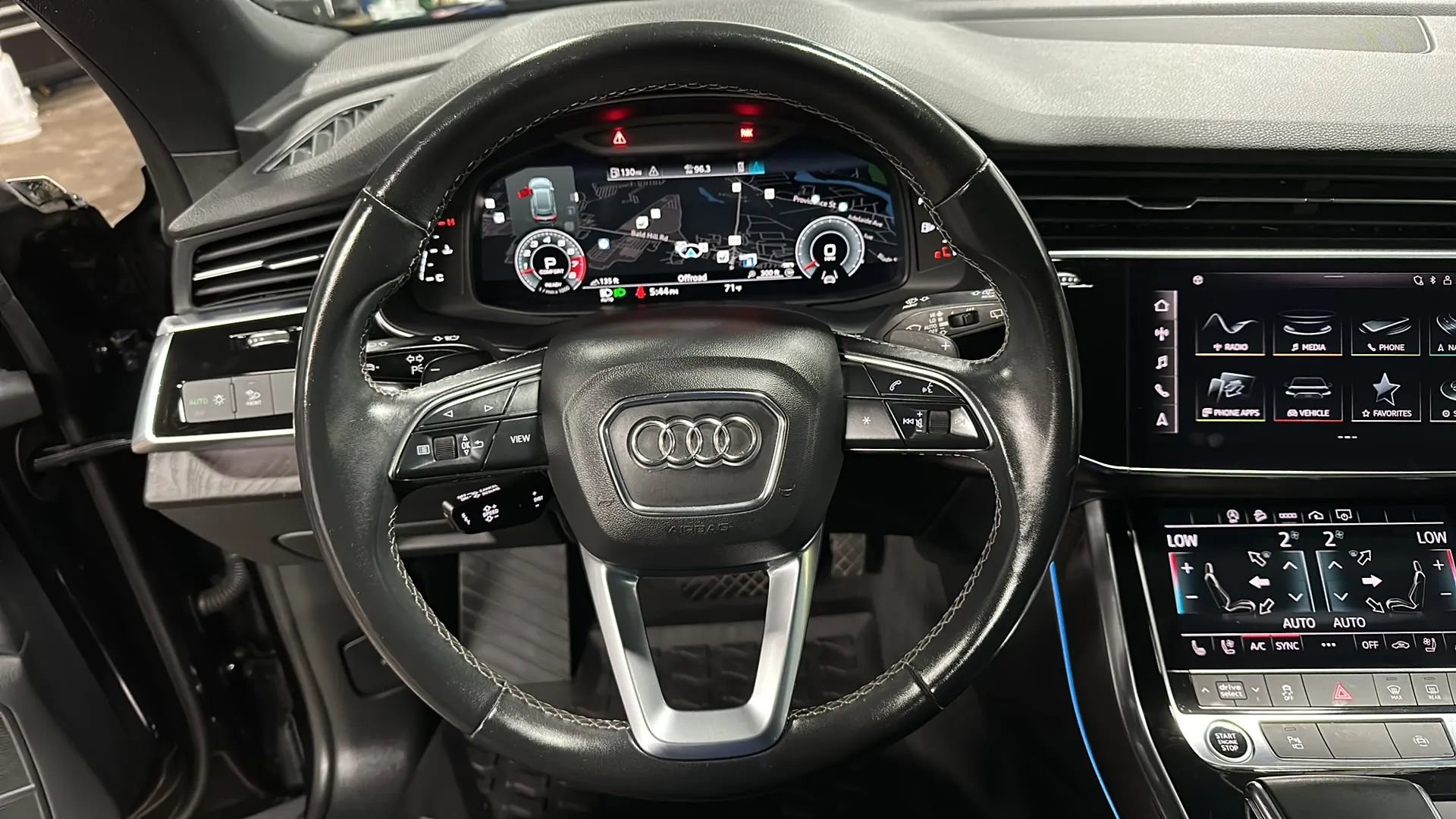 Used 2021 Audi Q8 Premium Plus w/ Premium Plus Package image 21