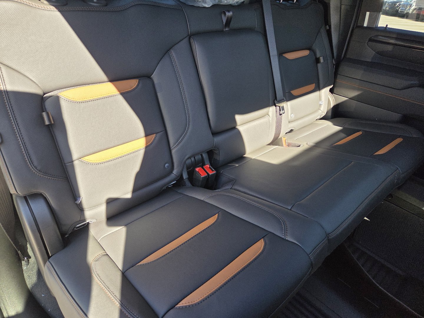New 2026 GMC Sierra 2500 AT4 w/ AT4 Premium Plus Package AWD/4WD image 26