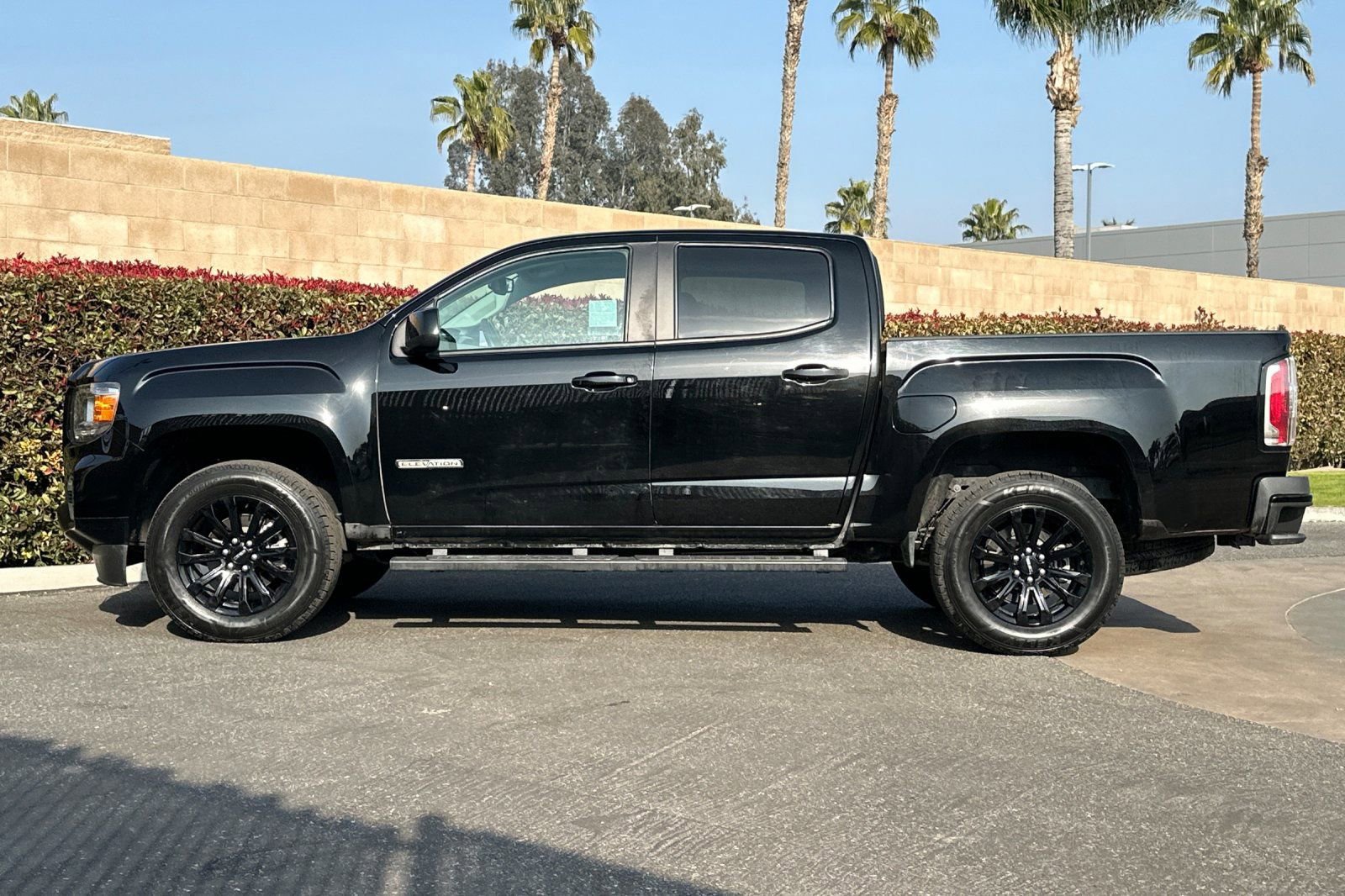 Certified 2022 GMC Canyon Elevation w/ Elevation Premium Package image 7