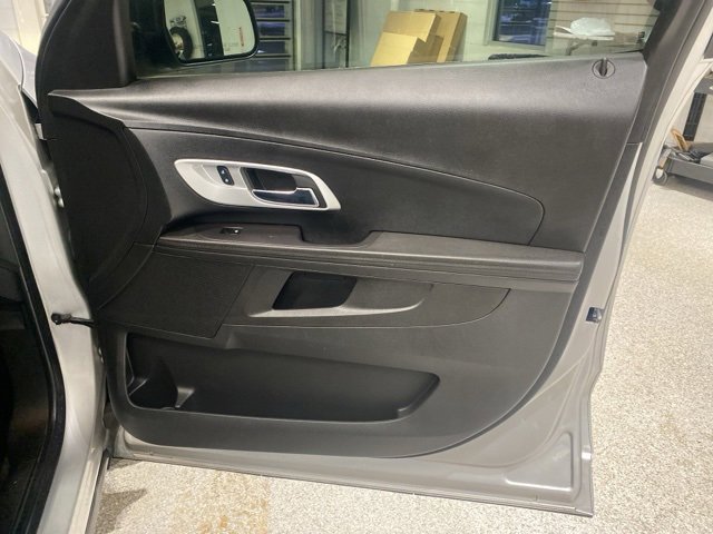 Used 2017 Chevrolet Equinox LS image 30