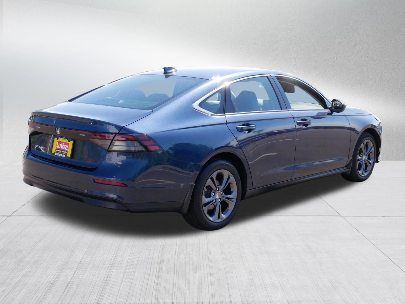 Certified 2023 Honda Accord EX image 7